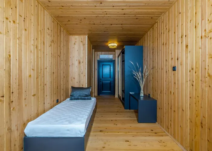 Avena Mountain - Breakfast And Dinner - Adults Only